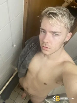 Gay Escort Liam 24yr - role