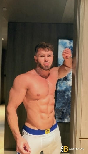 Gay Escort Andro 33yr - sucking