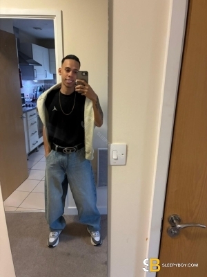 Bisexual Escort Pierre 19yr - role