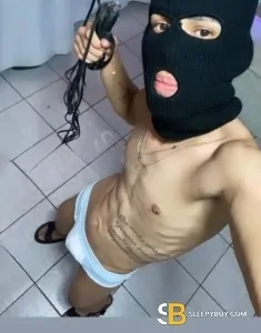 male rent boy Brighton Guzm&aacute;n