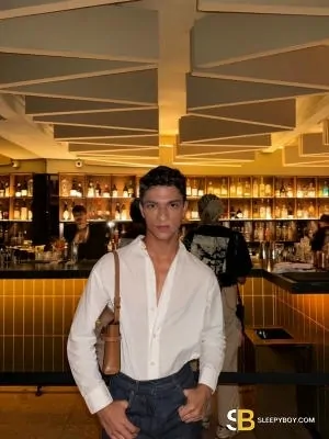 Gay Escort Henri 23yr - sucking