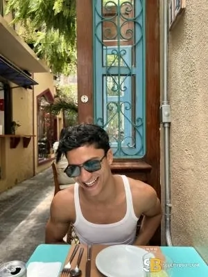 Gay Escort Henri 23yr - sucking