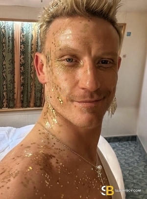 Gay Escort Jack 40yr - role