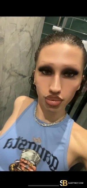 Gay Escort Harley 21yr - licking