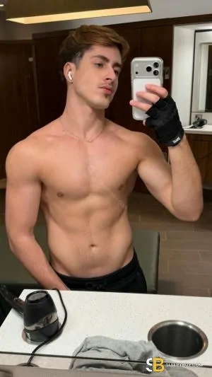 Bisexual Escort Matteoxx 20yr - role