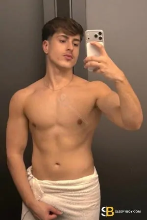 Bisexual Escort Matteoxx 20yr - role