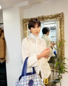 non-binary rent boy London Sol