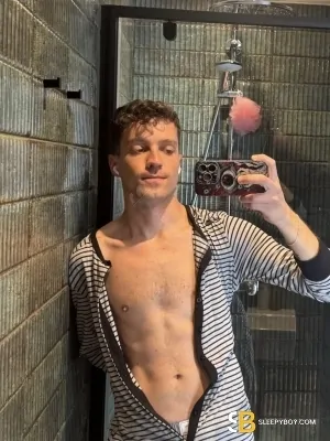 Bisexual Escort Rick 24yr - sucking