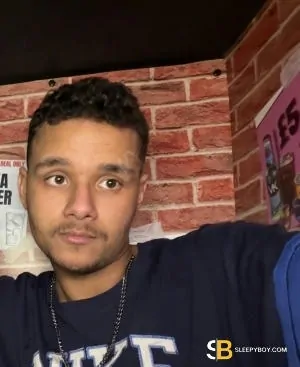 Gay Escort Ash 25yr - role
