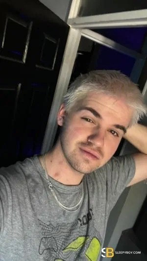 Gay Escort Logan 18yr - always safe sex