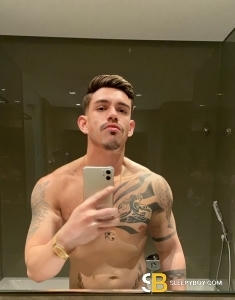 male rent boy London Gustavo