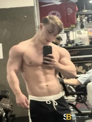 Bisexual Escort Jacey 22yr - role
