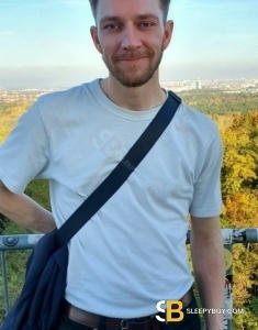 male escort London Raymond