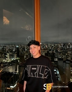 male rent boy London Gustavo Elias