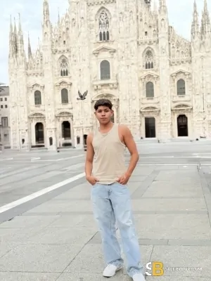 Gay Escort Gustavo Elias 22yr - sucking
