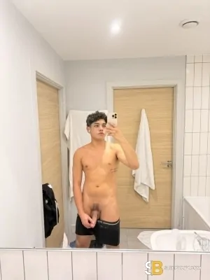 Gay Escort Felipe 22yr - role