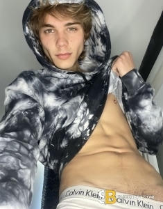 male escort Plymouth Tom Gh