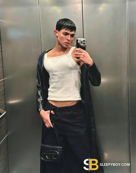 male rent boy London Matheus