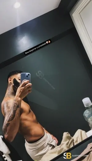 Bisexual Escort Lucas 27yr - role