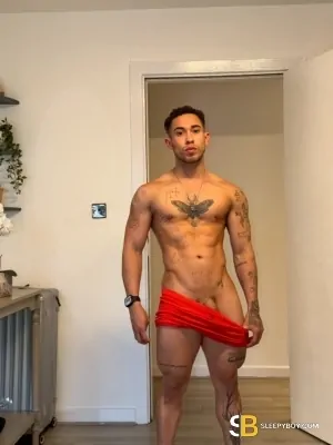Bisexual Escort Daniel Lino 25yr - licking