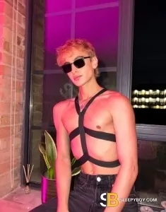 male rent boy London Kai