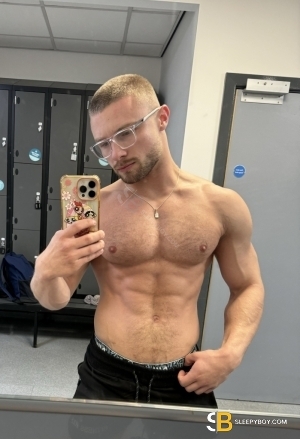 Gay Escort Jordan 29yr - licking