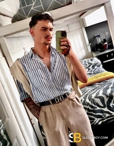 male escort Brighton Dominykas