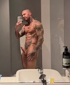 Bisexual Escort Murdz 43yr - role