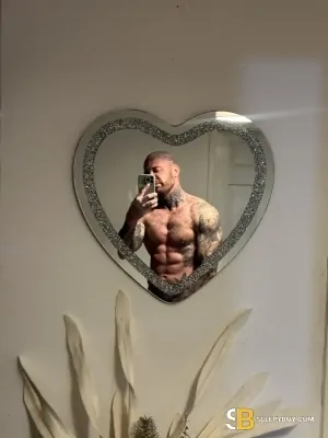 Bisexual Escort Robert 43yr - licking