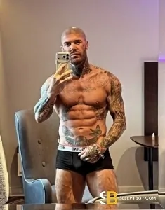male escort Leicester Murdz