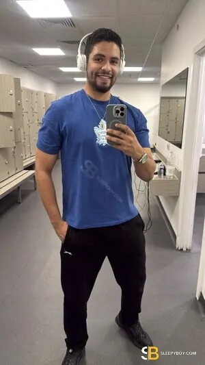 Gay Escort Henry Top Big 35yr - sucking