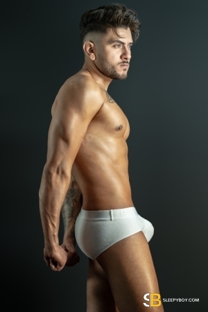Bisexual Escort Yan 31yr - masseur
