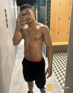 male rent boy Milton Keynes Jhord