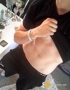 male escort Hastings Subboi