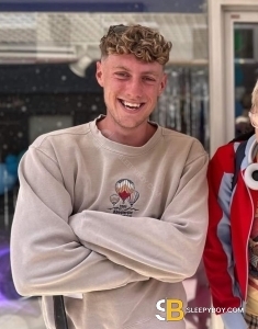 male rent boy Crawley Tj