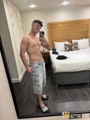 Bisexual Escort Maicke 25yr - role