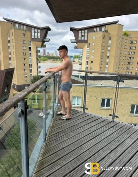 male rent boy London Maicke