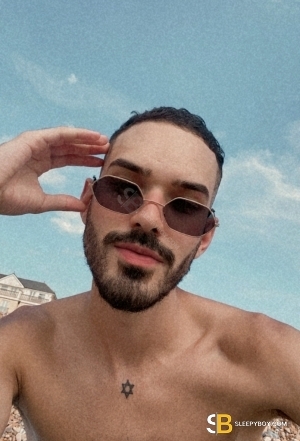 Gay Escort Caio 27yr - cum on body