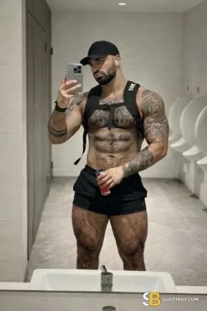 Bisexual Escort Alessandro 30yr - role