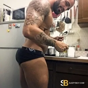 Bisexual Escort Alessandro 30yr - licking