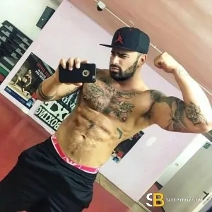 Bisexual Escort Alessandro 30yr - sucking