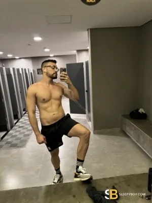 Gay Escort Andre 27yr - licking