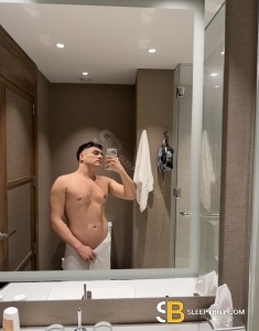 male rent boy Crawley Gustavo
