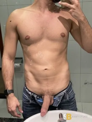 Gay Escort Gustavo 27yr - licking