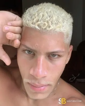 Bisexual Escort Augusto Lux 22yr - role
