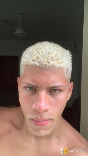 Bisexual Escort Augusto Lux 22yr - role