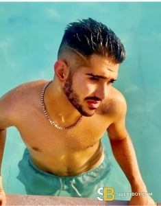 male rent boy Cardiff Ari