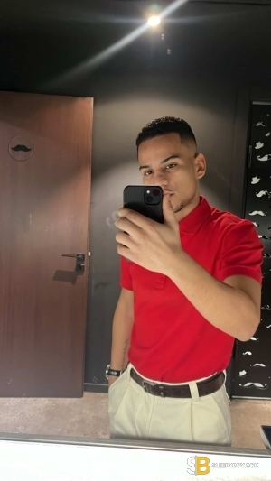 Bisexual Escort Josef 19yr - licking