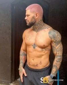 male rent boy Birmingham Ilya