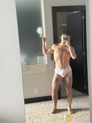 Bisexual Escort Simon 28yr - role
